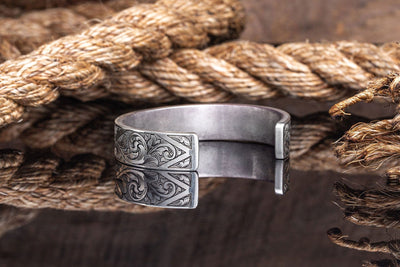 Alberta Engraved Bracelet - AXEL'S