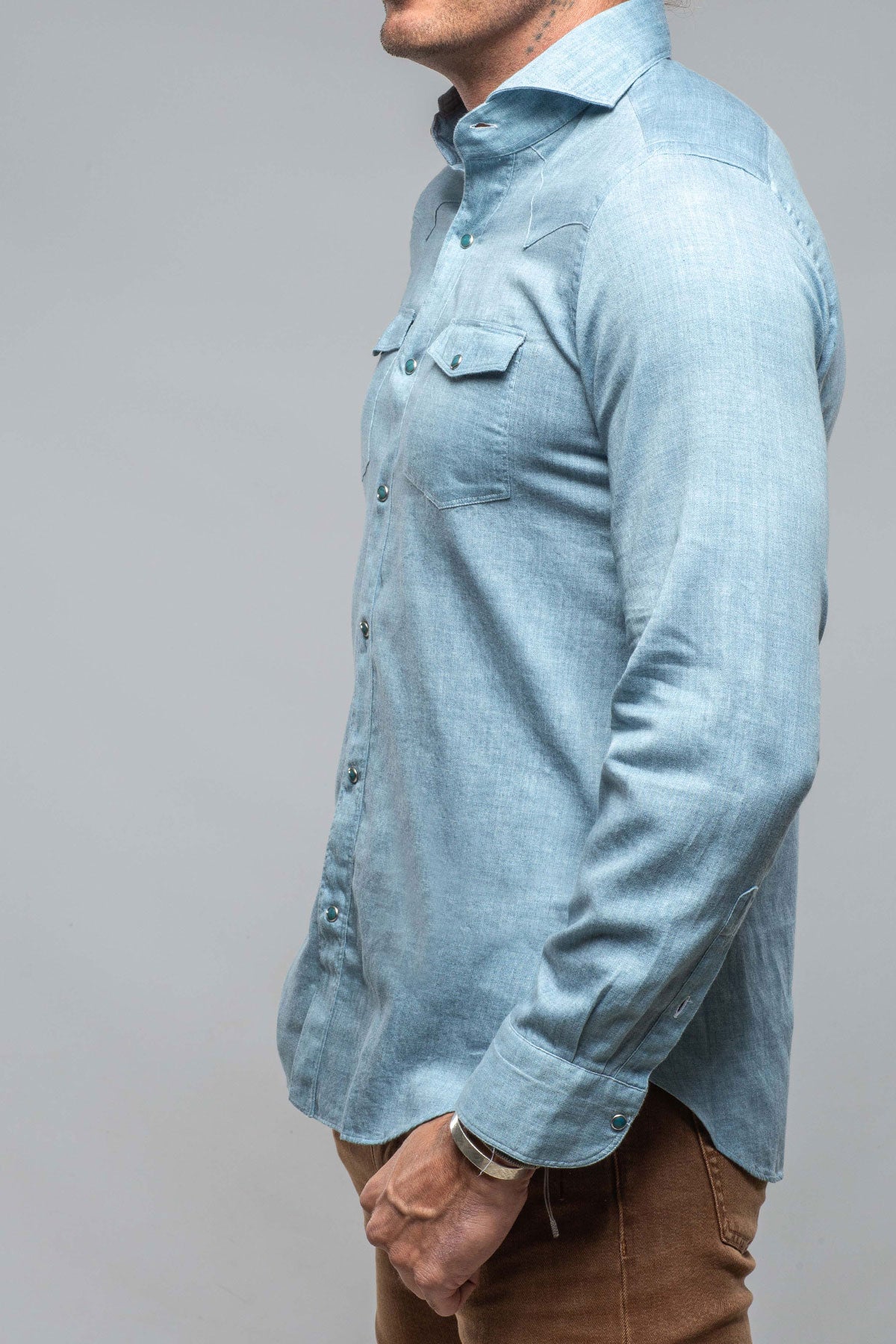 Wyatt Western Snap Shirt In Light Blue | Mens - Shirts - Outpost | Giannetto Portofino