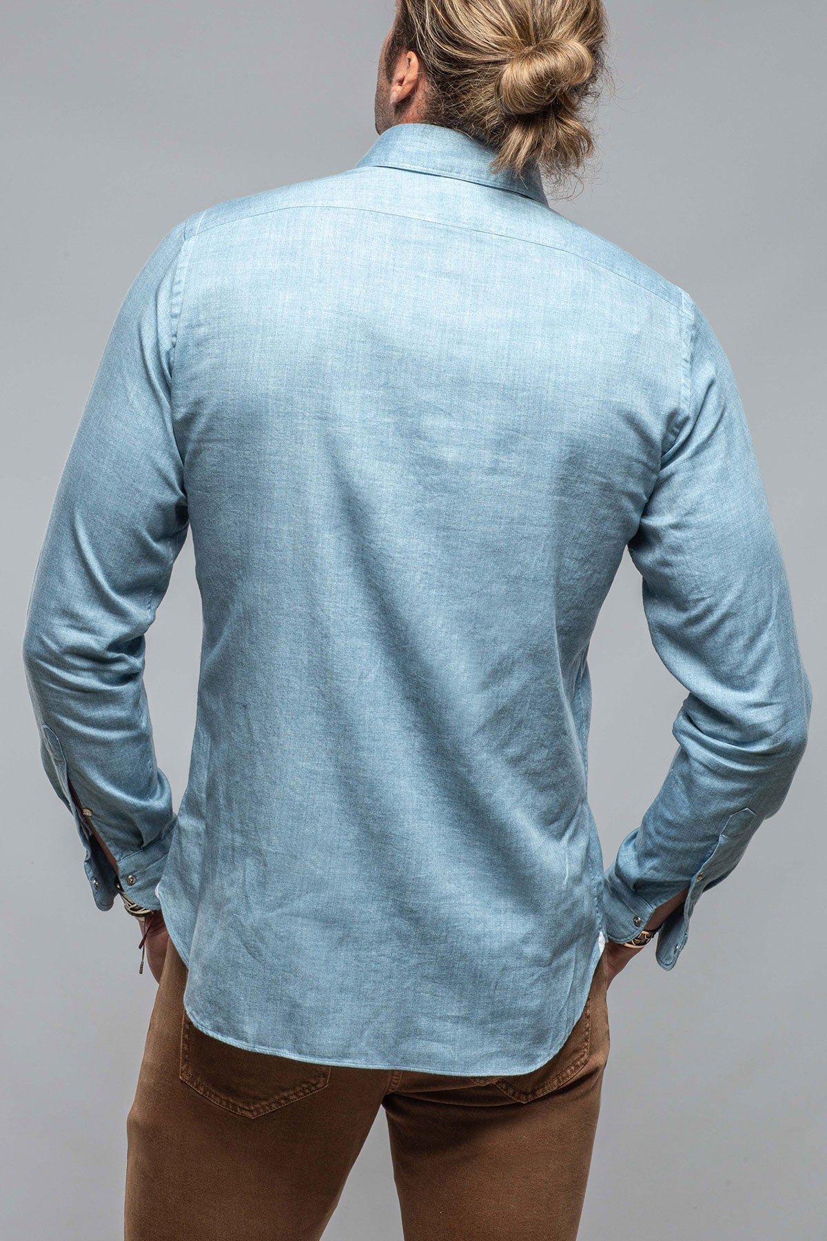 Wyatt Western Snap Shirt In Light Blue | Mens - Shirts - Outpost | Giannetto Portofino